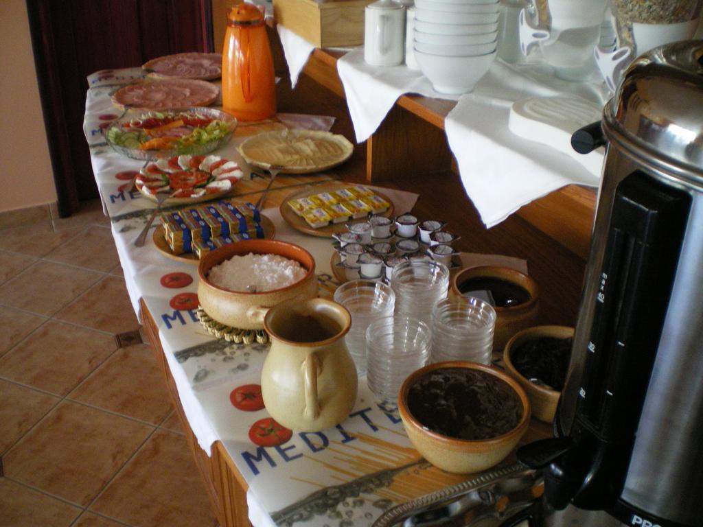 Mediterrán Panzió Bed and Breakfast Harkány Exterior foto