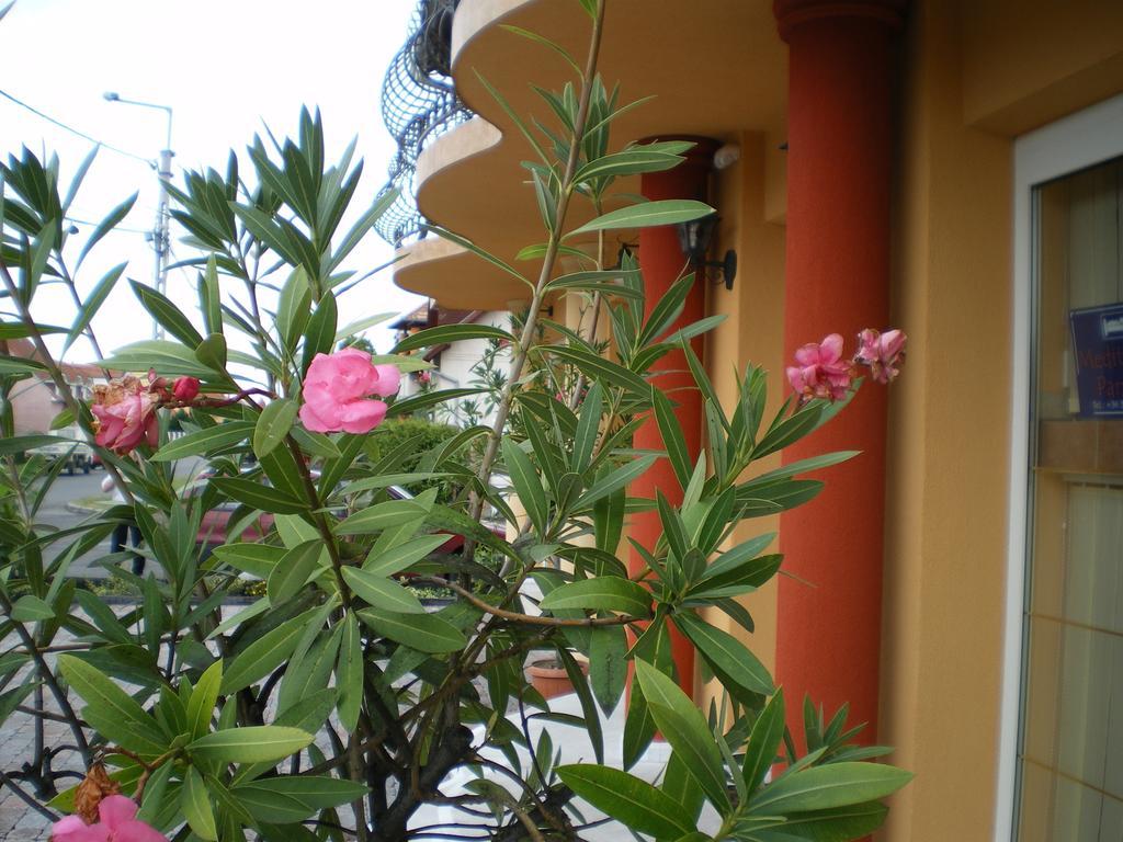 Mediterrán Panzió Bed and Breakfast Harkány Exterior foto