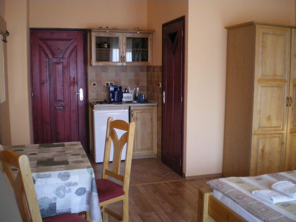 Mediterrán Panzió Bed and Breakfast Harkány Exterior foto